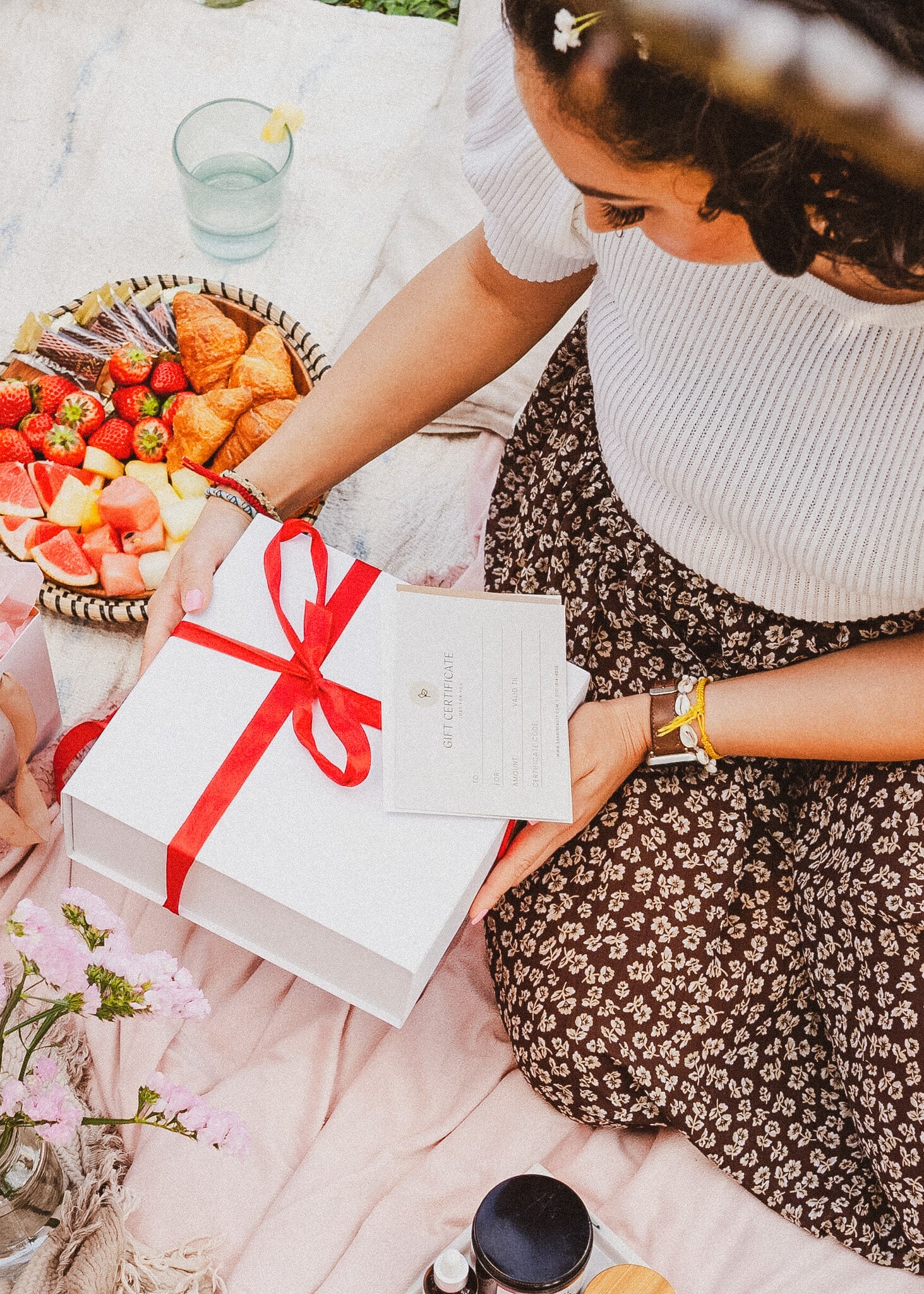 Gift_Set___FINAL_2_86a755a1-0986-497d-891e-7ed3475cc027.jpg