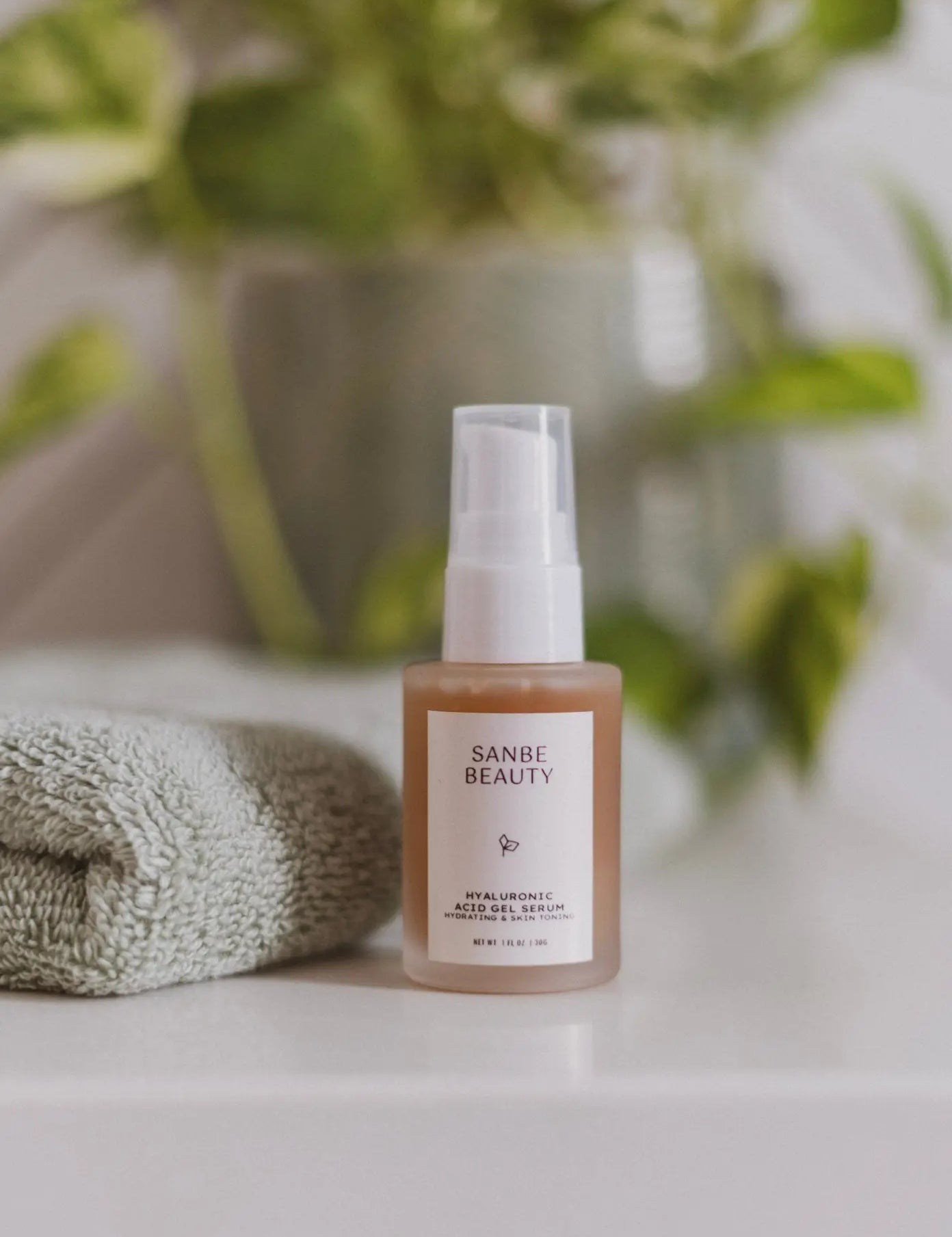 Sanbe Beauty hyaluronic acid serum – moisture-boosting serum for dry and dehydrated skin